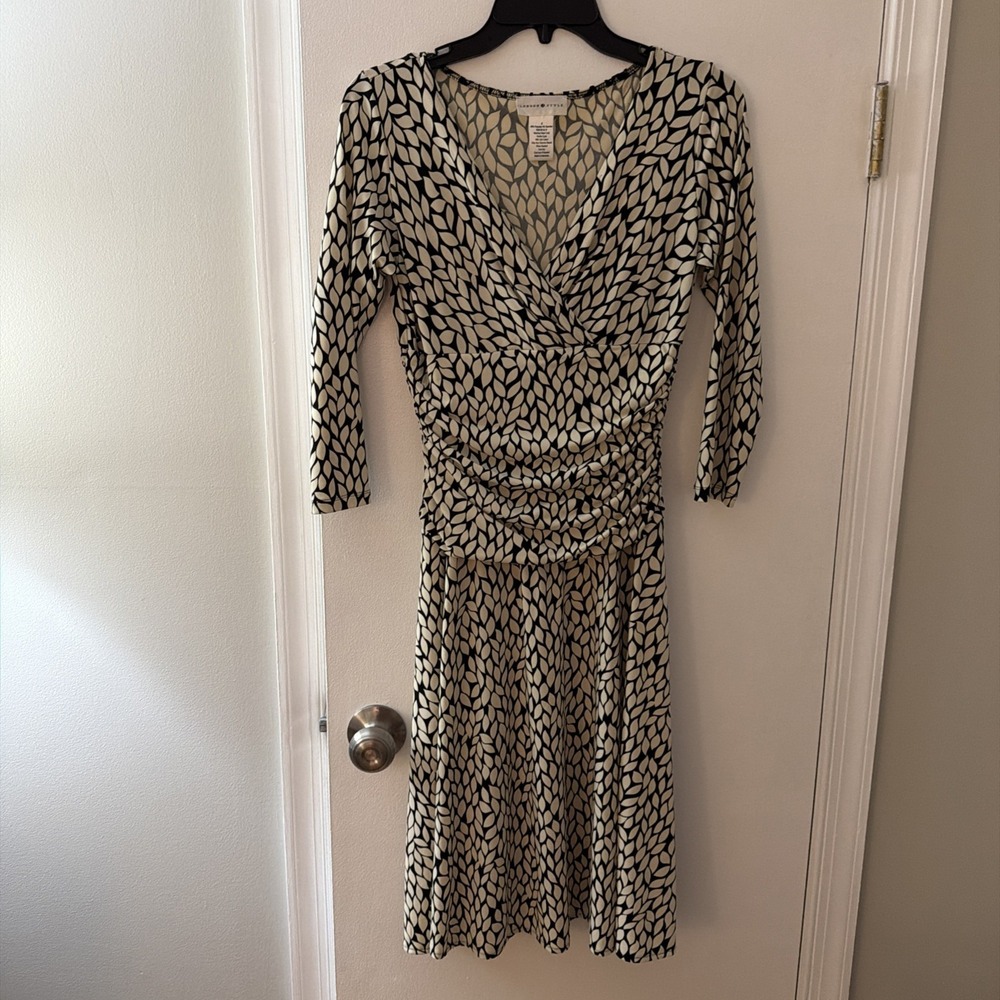 London Style Faux Wrap Dress, V Neck Ruched ‎ Waist Cream And Black Size 4